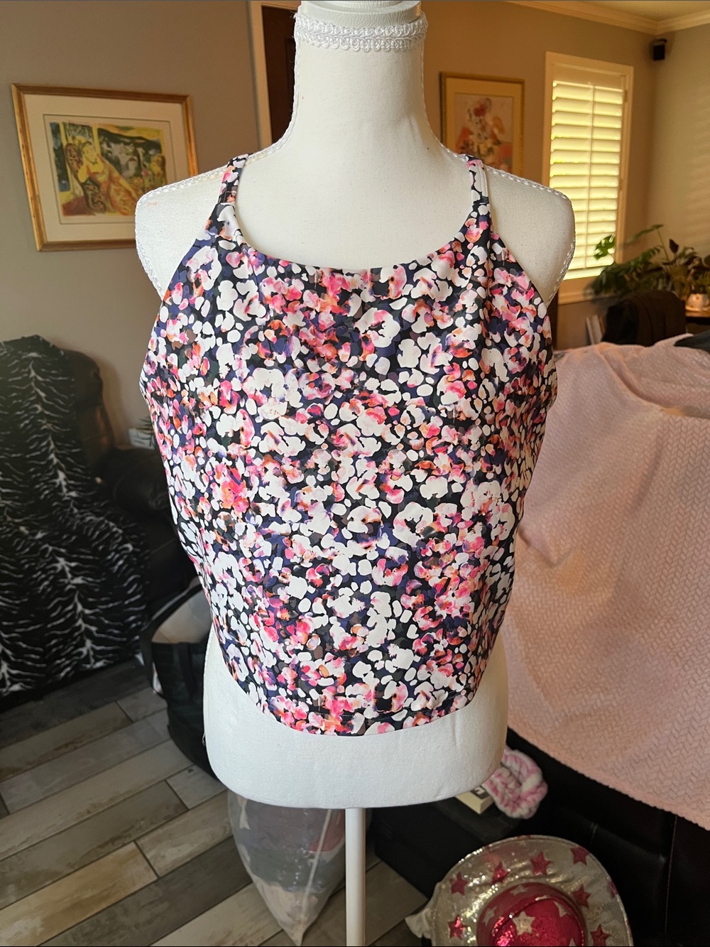 Old Navy Floral Halter active Crop Top - Navy Pink White